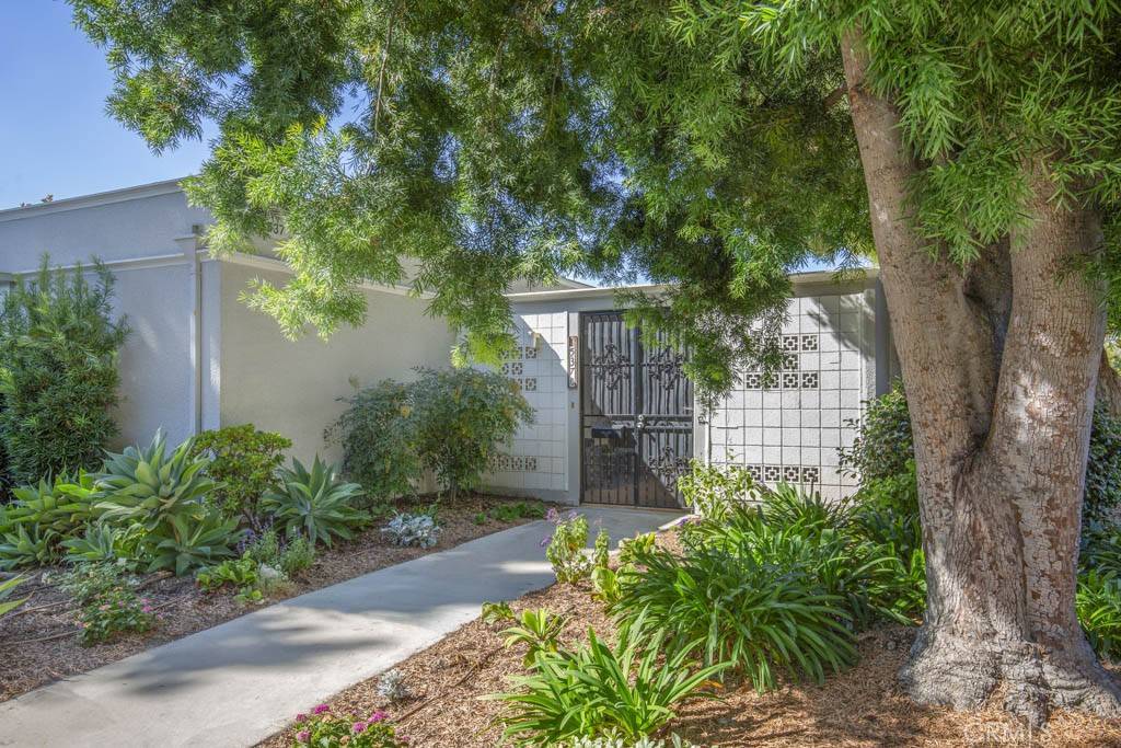 Laguna Woods, CA 92637,537 Via Estrada #C