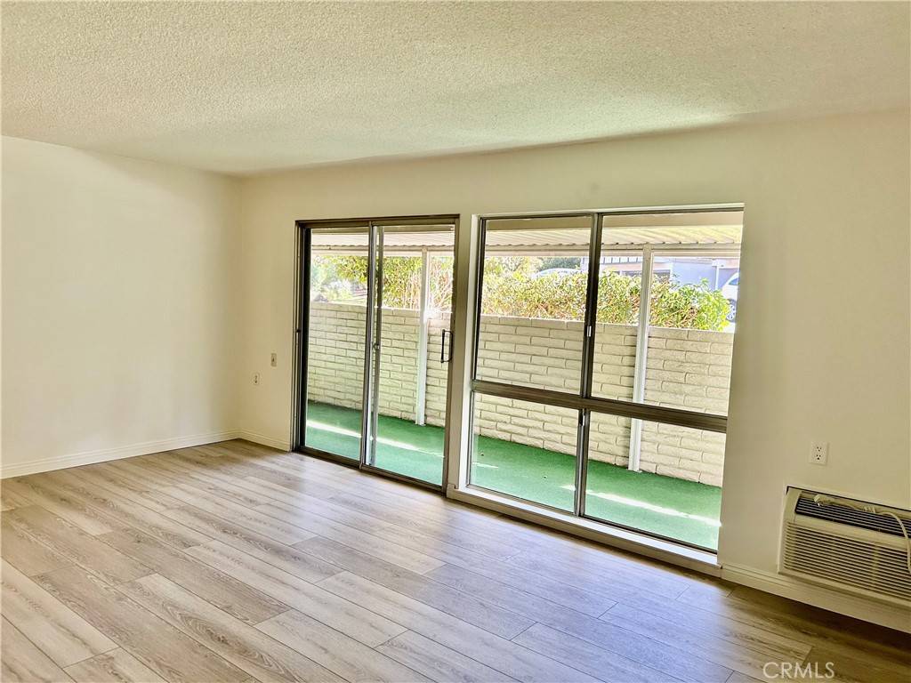 Laguna Woods, CA 92637,2114 Via Puerta #P