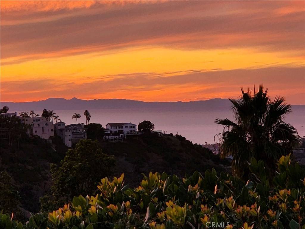 San Clemente, CA 92672,527 Via Presa