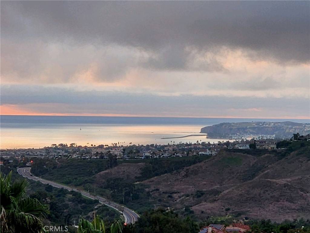 San Clemente, CA 92672,527 Via Presa