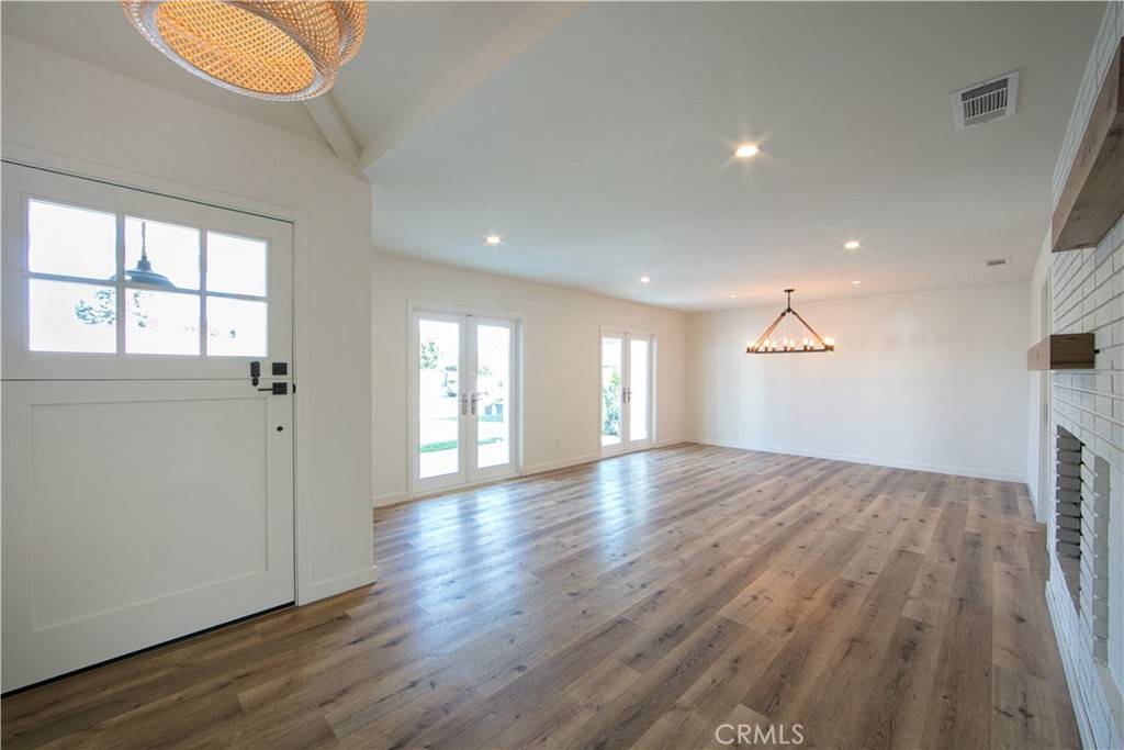 Costa Mesa, CA 92626,1769 Bahama PL