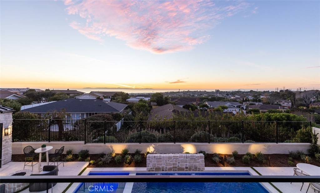 Corona Del Mar, CA 92625,1543 Sandcastle DR