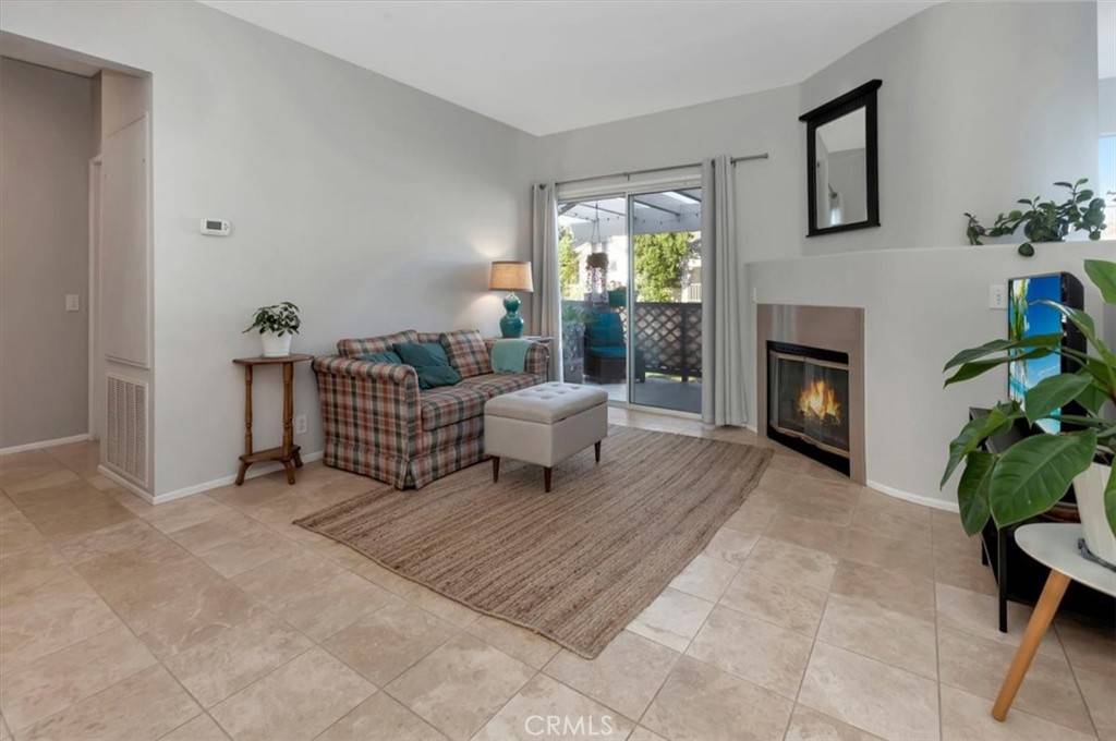 Aliso Viejo, CA 92656,85 Carlsbad LN