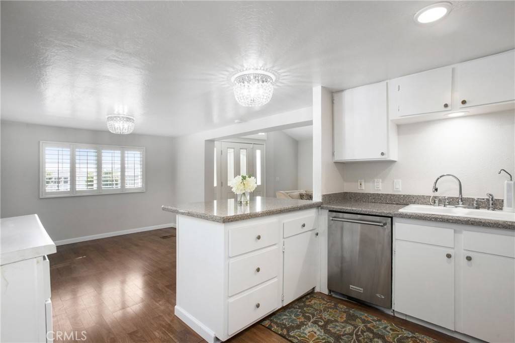 Long Beach, CA 90803,6235 E Goldensands DR #190