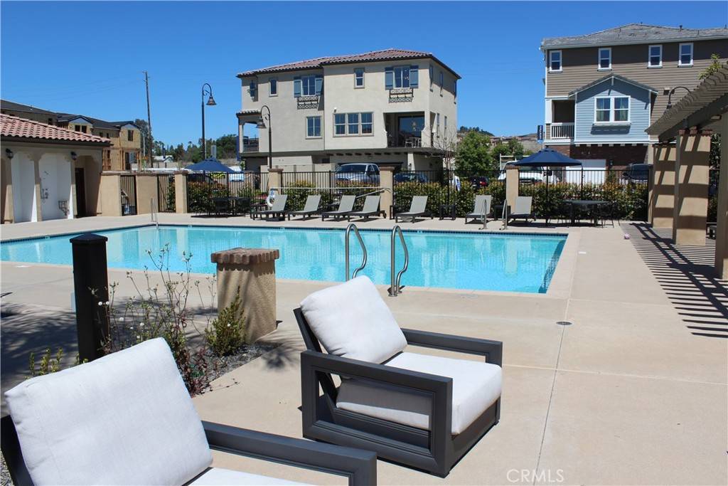 Yorba Linda, CA 92886,18373 Iris LN