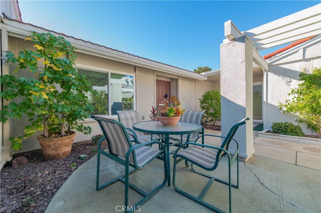 Laguna Woods, CA 92637,3209 Via Buena Vista #B