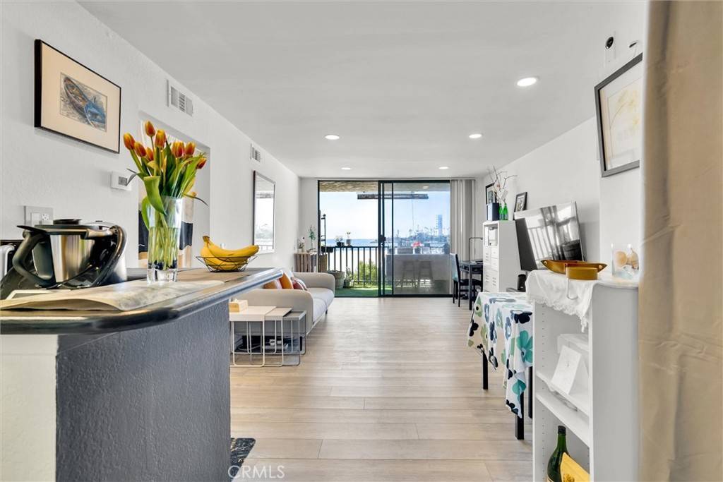 Long Beach, CA 90802,1140 E Ocean BLVD #136