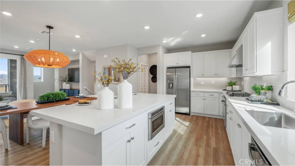 Valencia, CA 91355,26844 Laurel Mountain LOOP