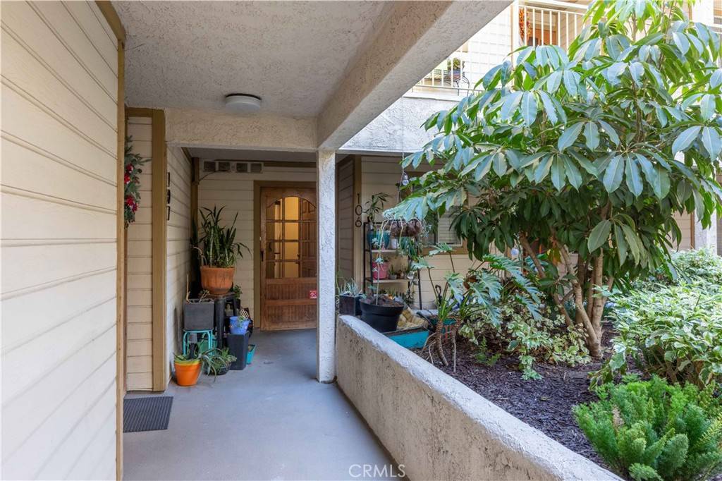 Long Beach, CA 90802,645 Chestnut Avenue #106