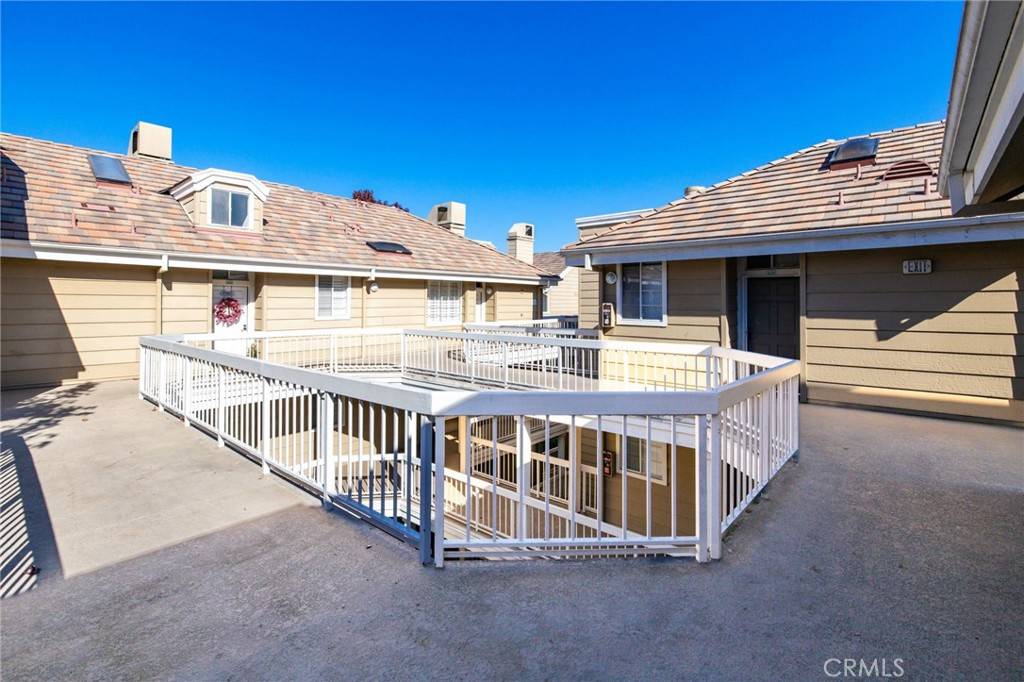 Huntington Beach, CA 92646,20371 Bluffside CIR #407