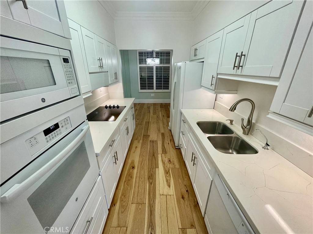 Dana Point, CA 92629,25442 Sea Bluffs DR #105
