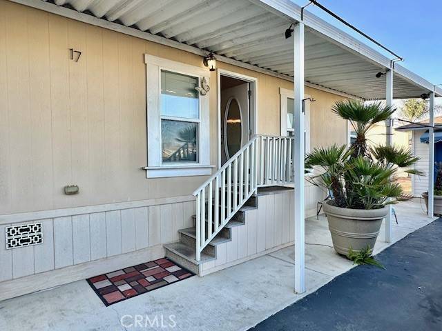 Costa Mesa, CA 92627,1660 Whittier AVE #17