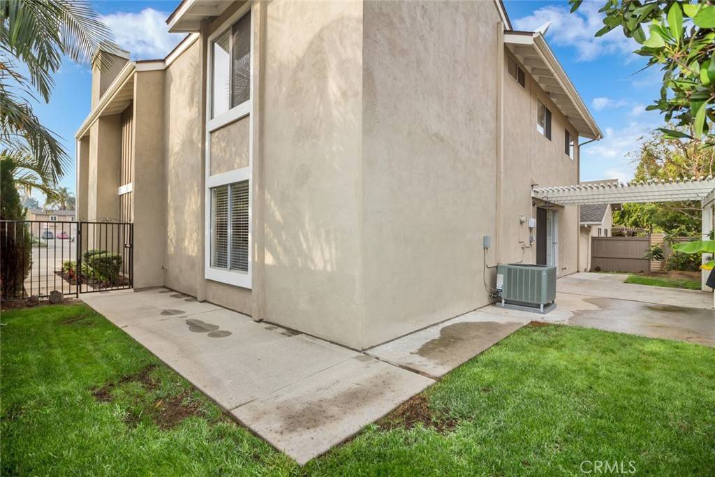 Irvine, CA 92612,4501 Pinyon Tree LN