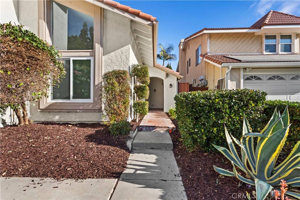 Irvine, CA 92620,16 Encina