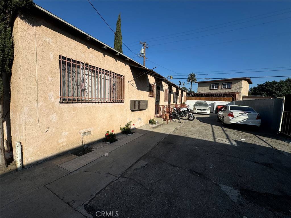 Lynwood, CA 90262,12008 Long Beach BLVD
