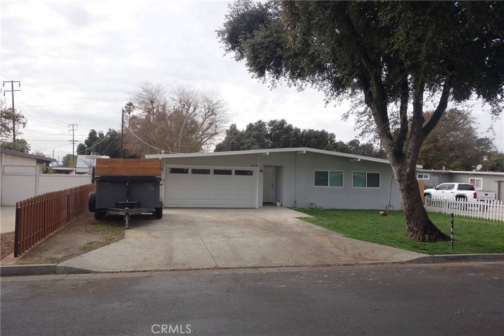 Riverside, CA 92504,4214 Canterbury RD