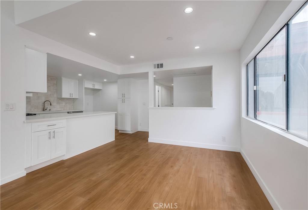 Torrance, CA 90502,946 W 220th ST #216