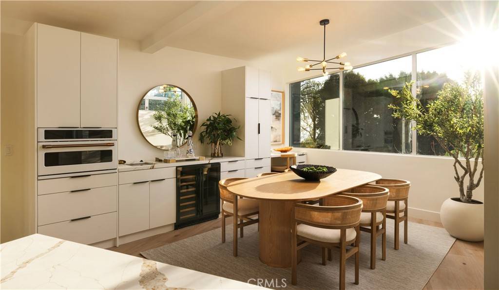 Laguna Beach, CA 92651,32416 Coast HWY