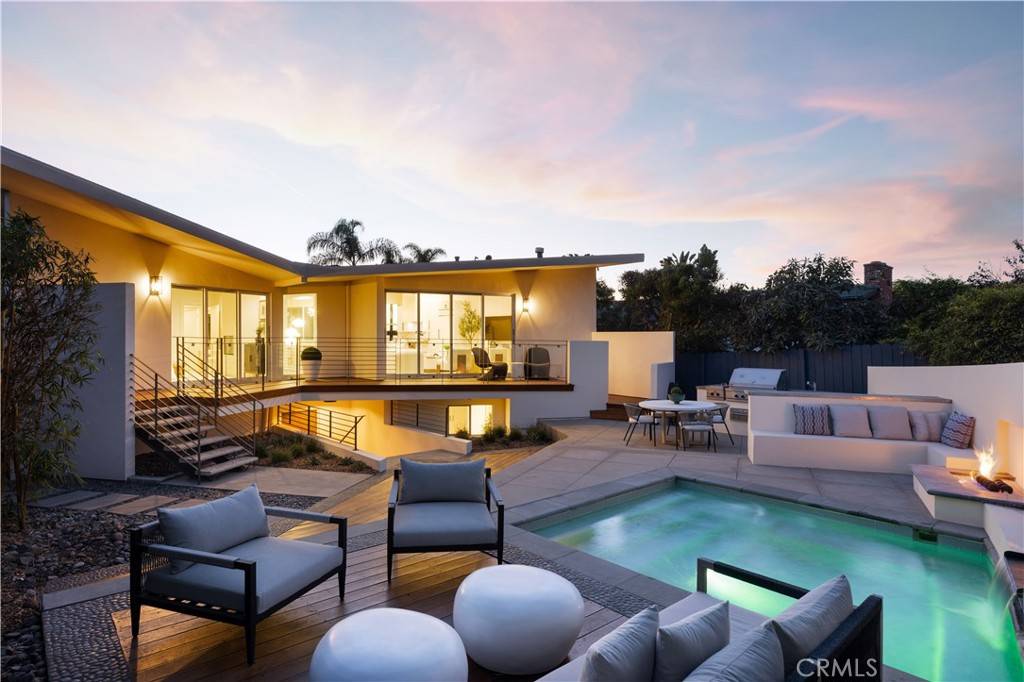 Laguna Beach, CA 92651,32416 Coast HWY