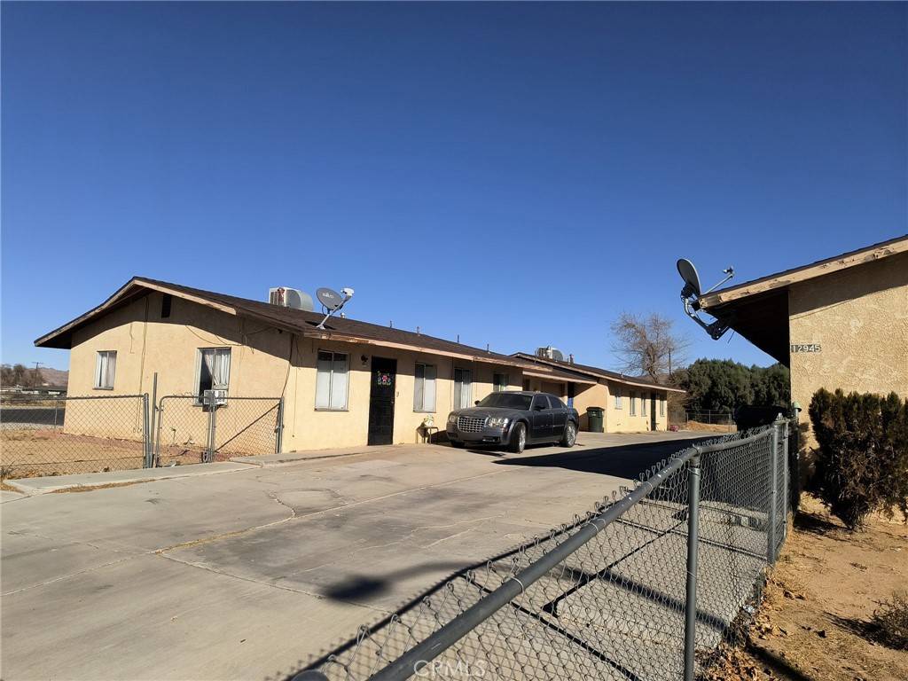 Apple Valley, CA 92308,12947 Navajo RD