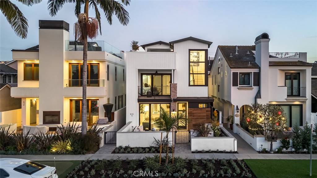 Corona Del Mar, CA 92625,512 Marguerite Ave #B