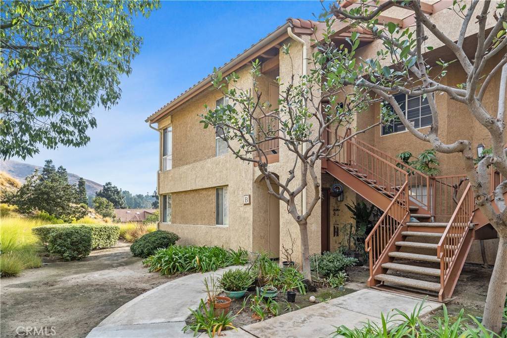 Yorba Linda, CA 92887,5140 Box Canyon CT #18F