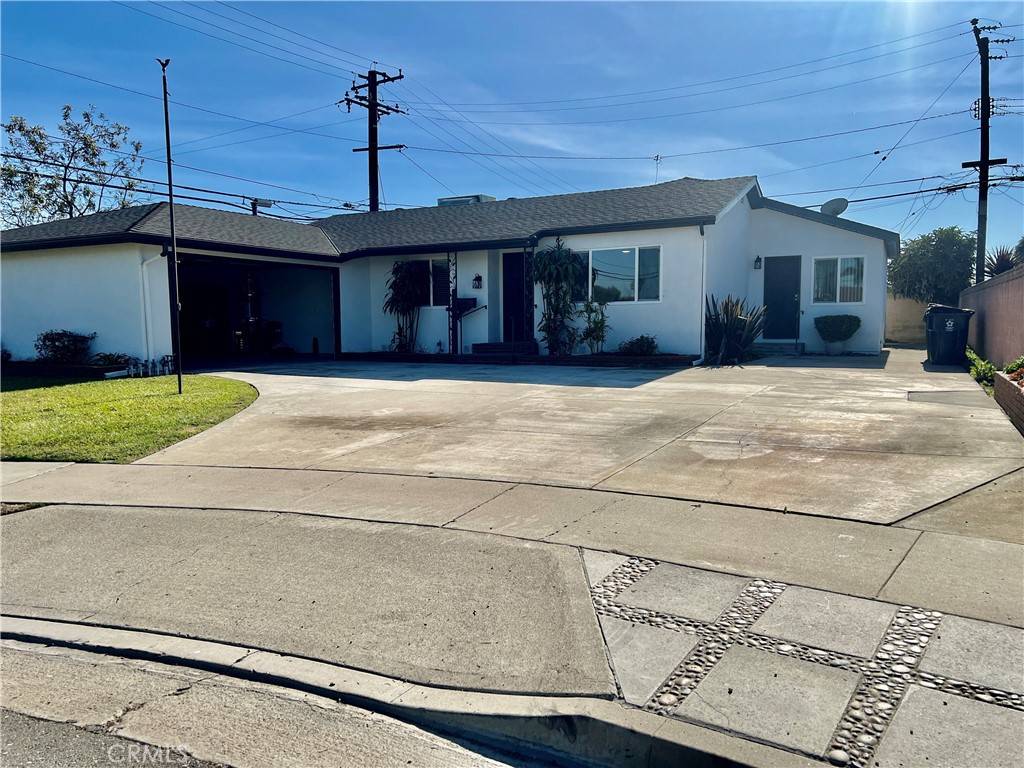 Huntington Beach, CA 92647,6472 Brown CIR