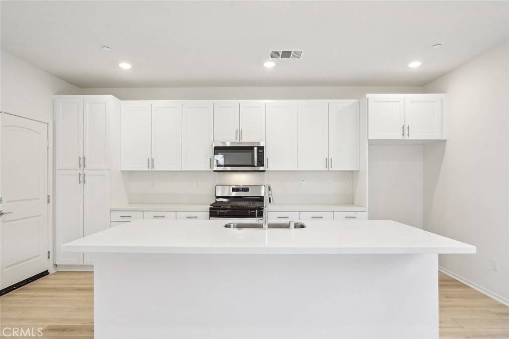 Yucaipa, CA 92399,34260 Summer LN
