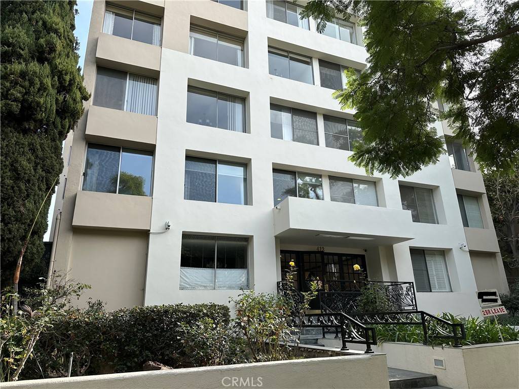 Beverly Hills, CA 90210,412 N Palm drive #103