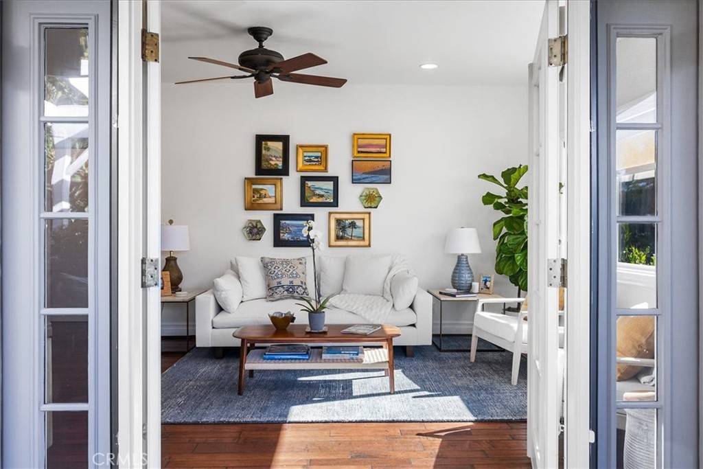 Laguna Beach, CA 92651,737 Griffith WAY