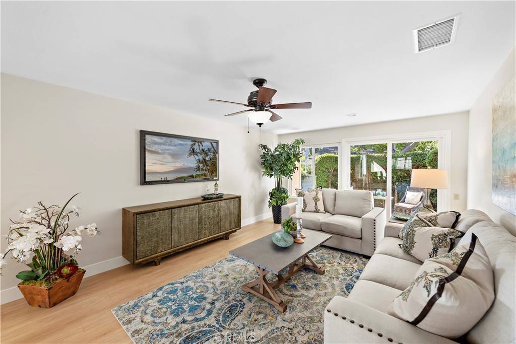 Laguna Woods, CA 92637,3149 Via Vista #A