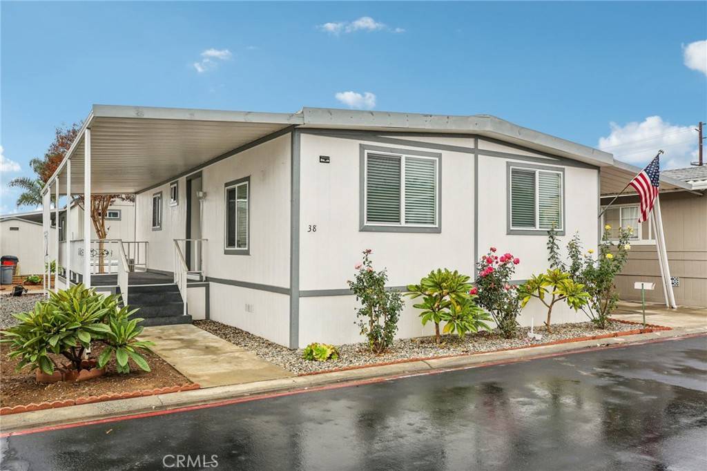 Huntington Beach, CA 92647,7850 Slater #38