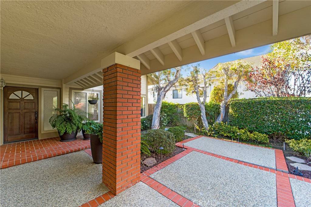 San Clemente, CA 92673,2229 Avenida Platanar