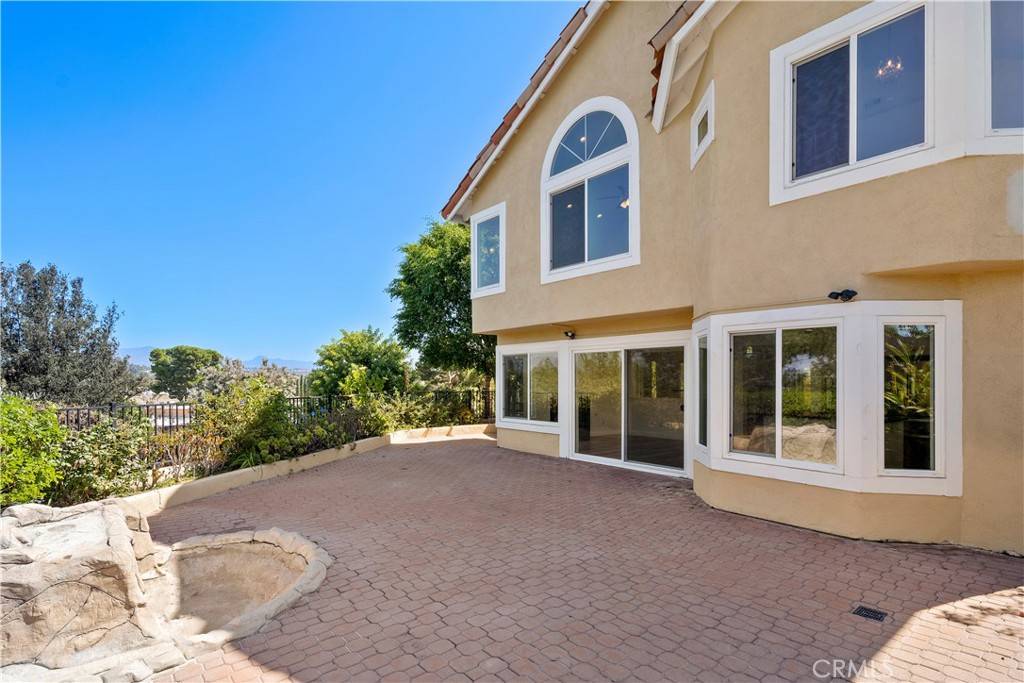 Laguna Hills, CA 92653,3 Tierra Vista