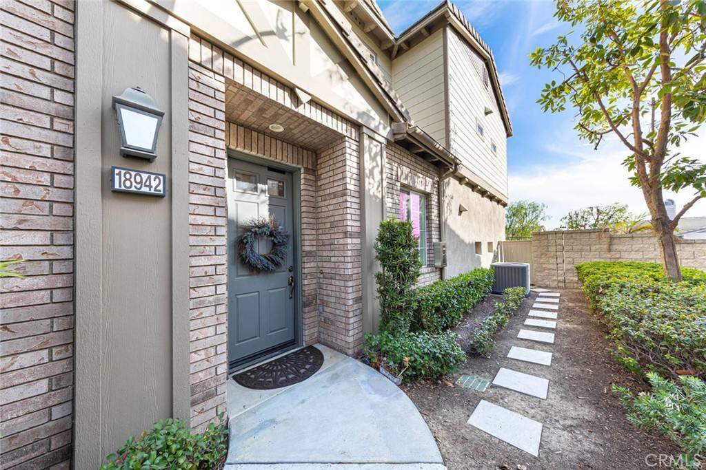 Yorba Linda, CA 92886,18942 Northern Dancer LN