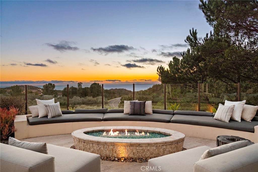 Newport Coast, CA 92657,2 Dolomiti