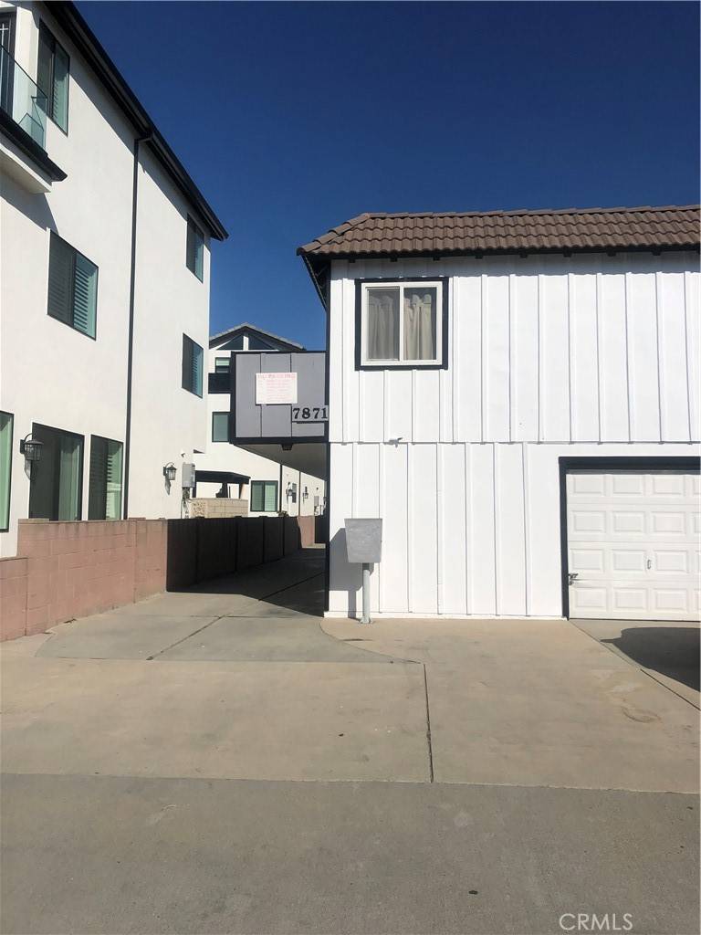 Huntington Beach, CA 92647,7871 Holt DR