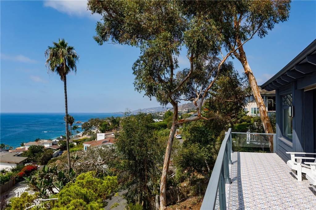 Laguna Beach, CA 92651,31293 Holly DR