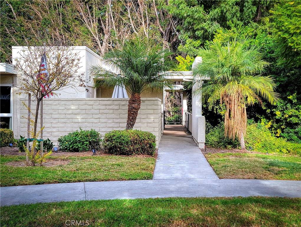 Laguna Woods, CA 92637,2233 Via Puerta #Q