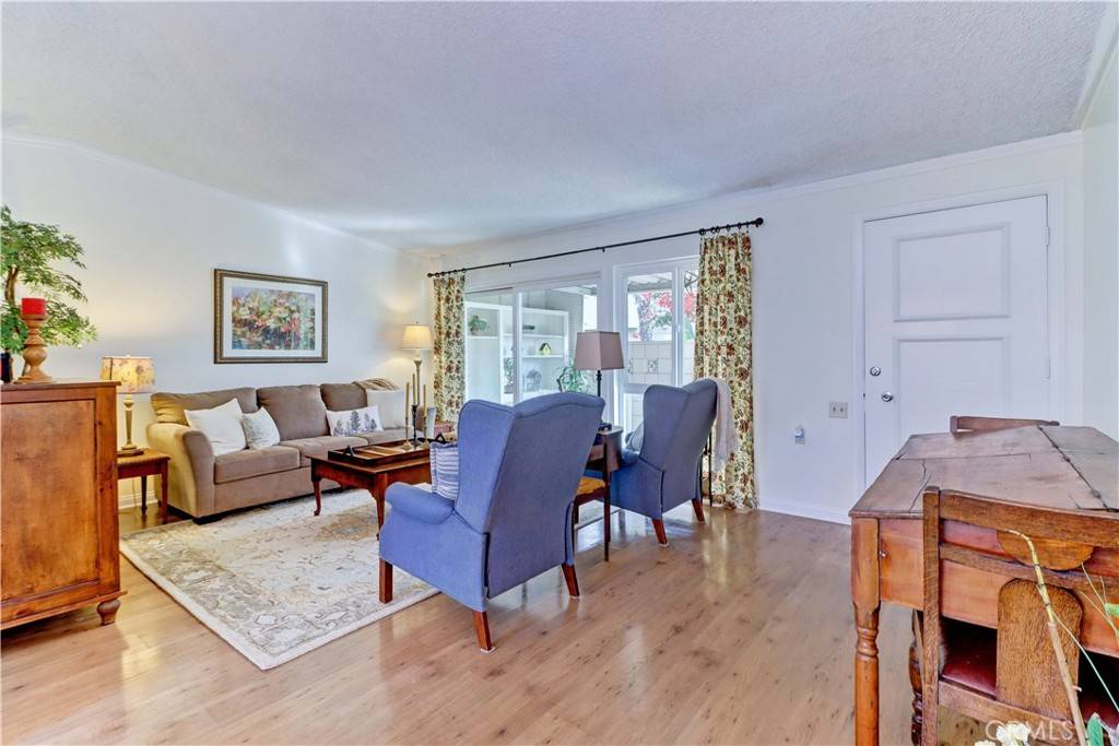 Laguna Woods, CA 92637,937 Ave Majorca #B