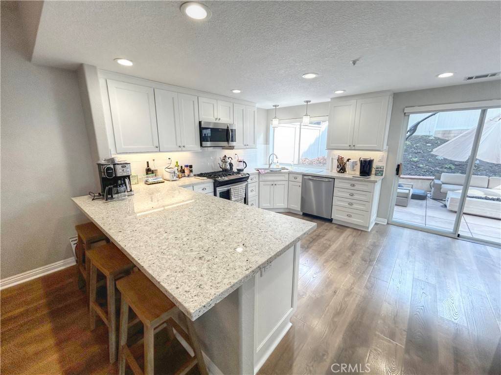 San Clemente, CA 92672,801 Via Presa