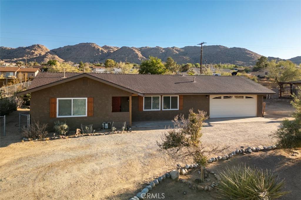 Joshua Tree, CA 92252,60649 Latham TRL