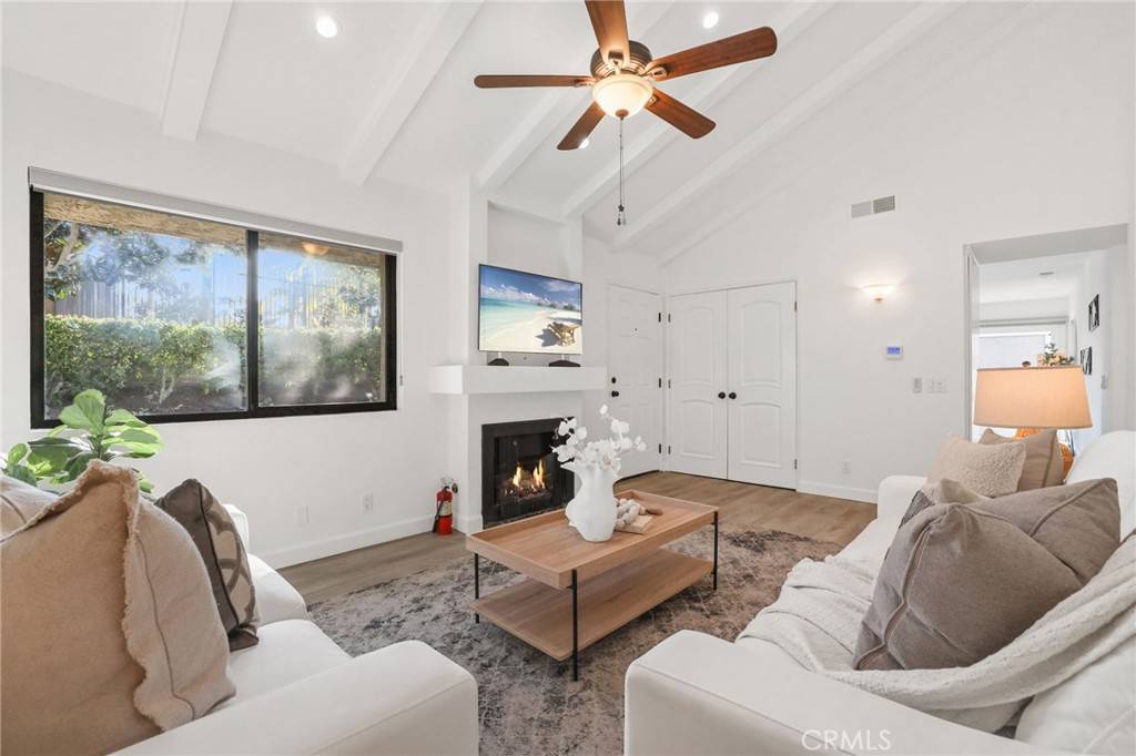 Newport Beach, CA 92663,2 Summerwalk CT #33
