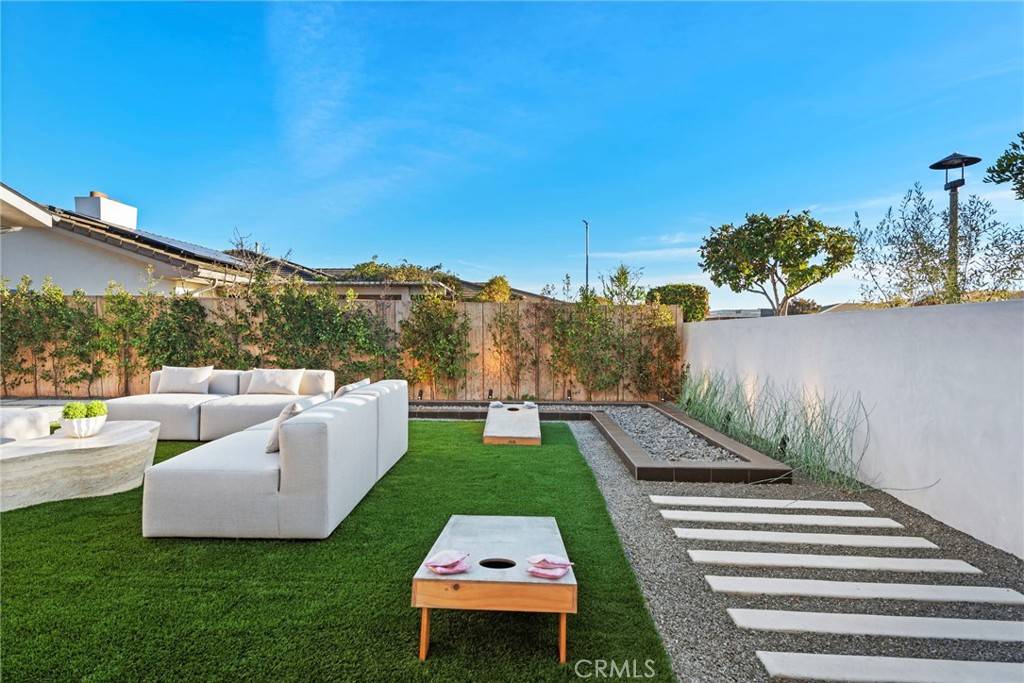 Corona Del Mar, CA 92625,1318 Outrigger DR