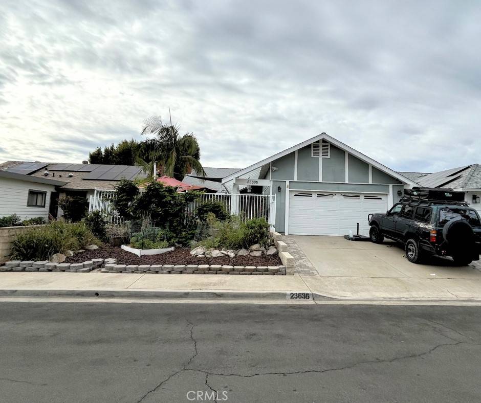 Laguna Hills, CA 92653,23635 Messina