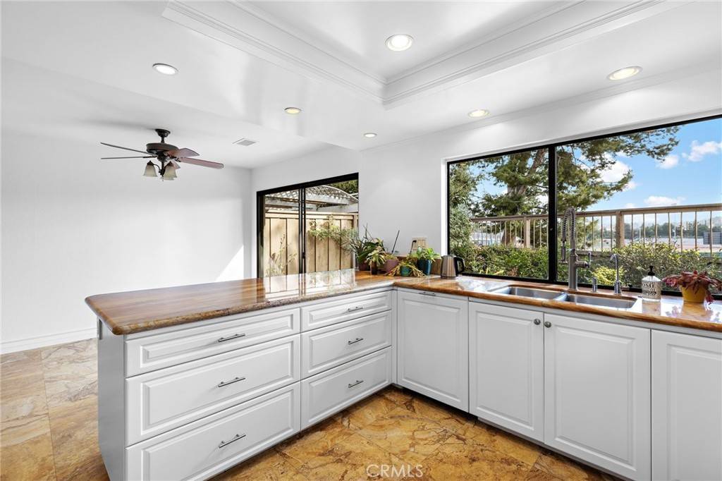 Laguna Hills, CA 92653,57 Carriage Hill LN