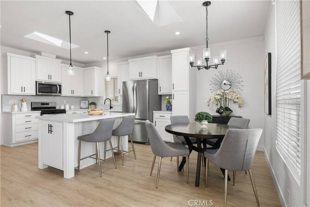 7271 Katella Ave. AVE #21 Stanton, CA 90680