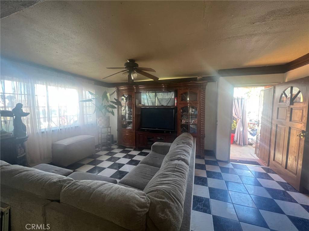 Perris, CA 92570,847 Geronimo RD