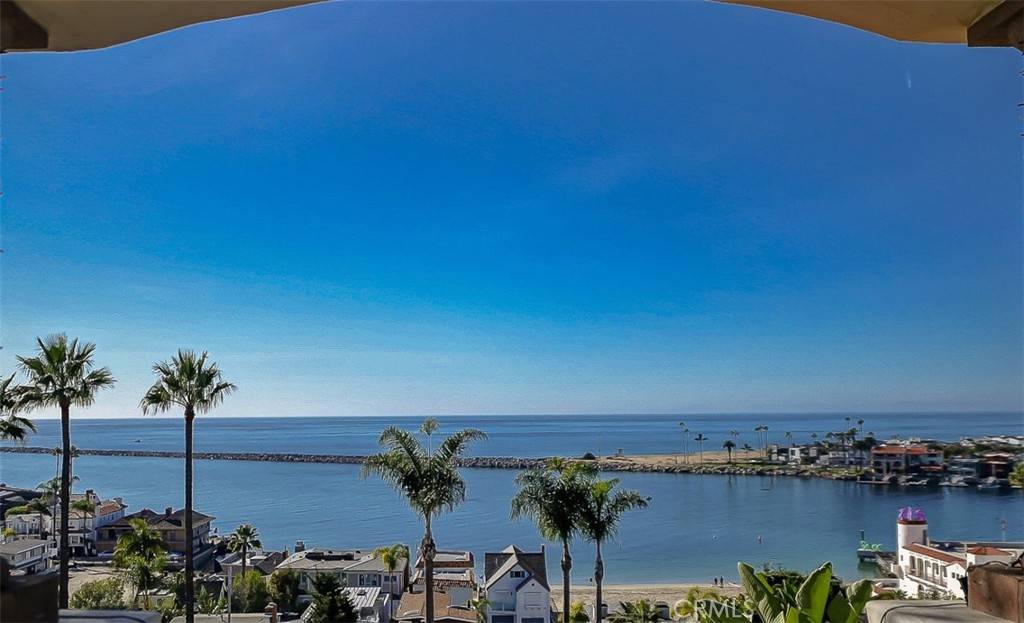 Corona Del Mar, CA 92625,2614 Ocean BLVD