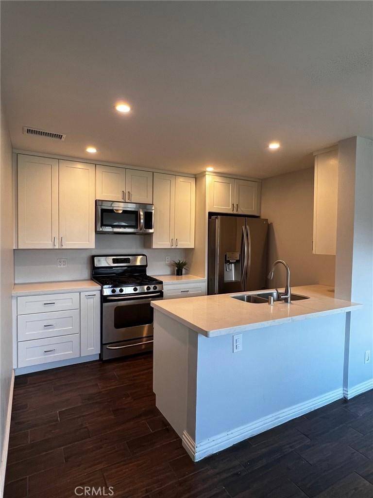 La Mirada, CA 90638,15225 Santa Gertrudes AVE #P102